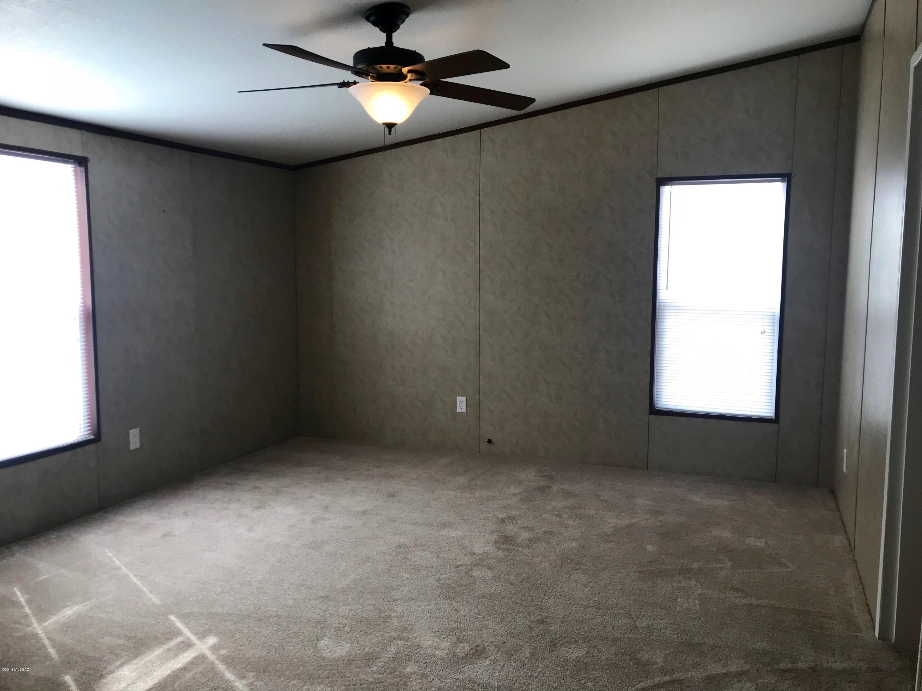 6076 North Desert Trail Road Tucson, AZ 85743 - Photo 9 of 16 Gallery Image 9