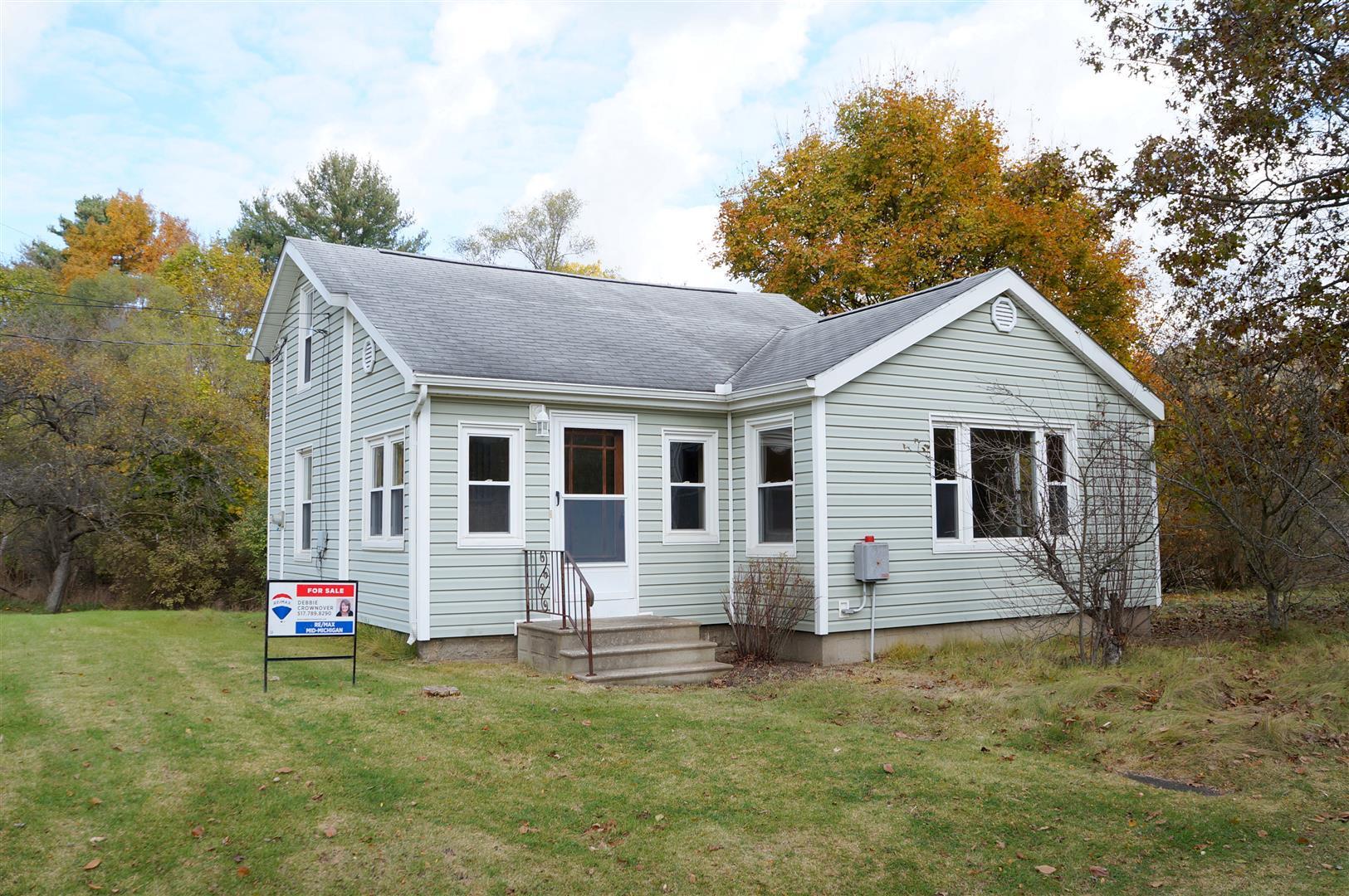 1605 Donnely Road Jackson, MI 49201 - Photo 1 of 32 1