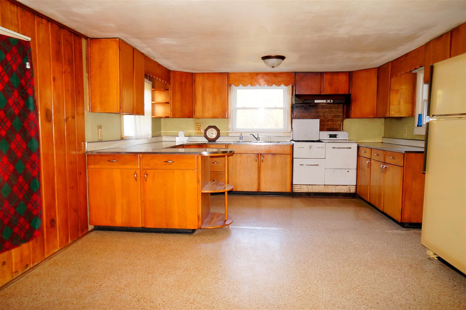 1605 Donnely Road Jackson, MI 49201 - Photo 13 of 32 13