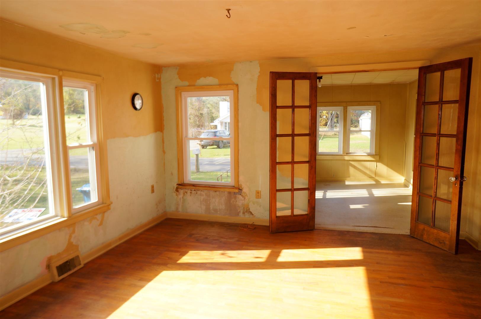 1605 Donnely Road Jackson, MI 49201 - Photo 6 of 32 6