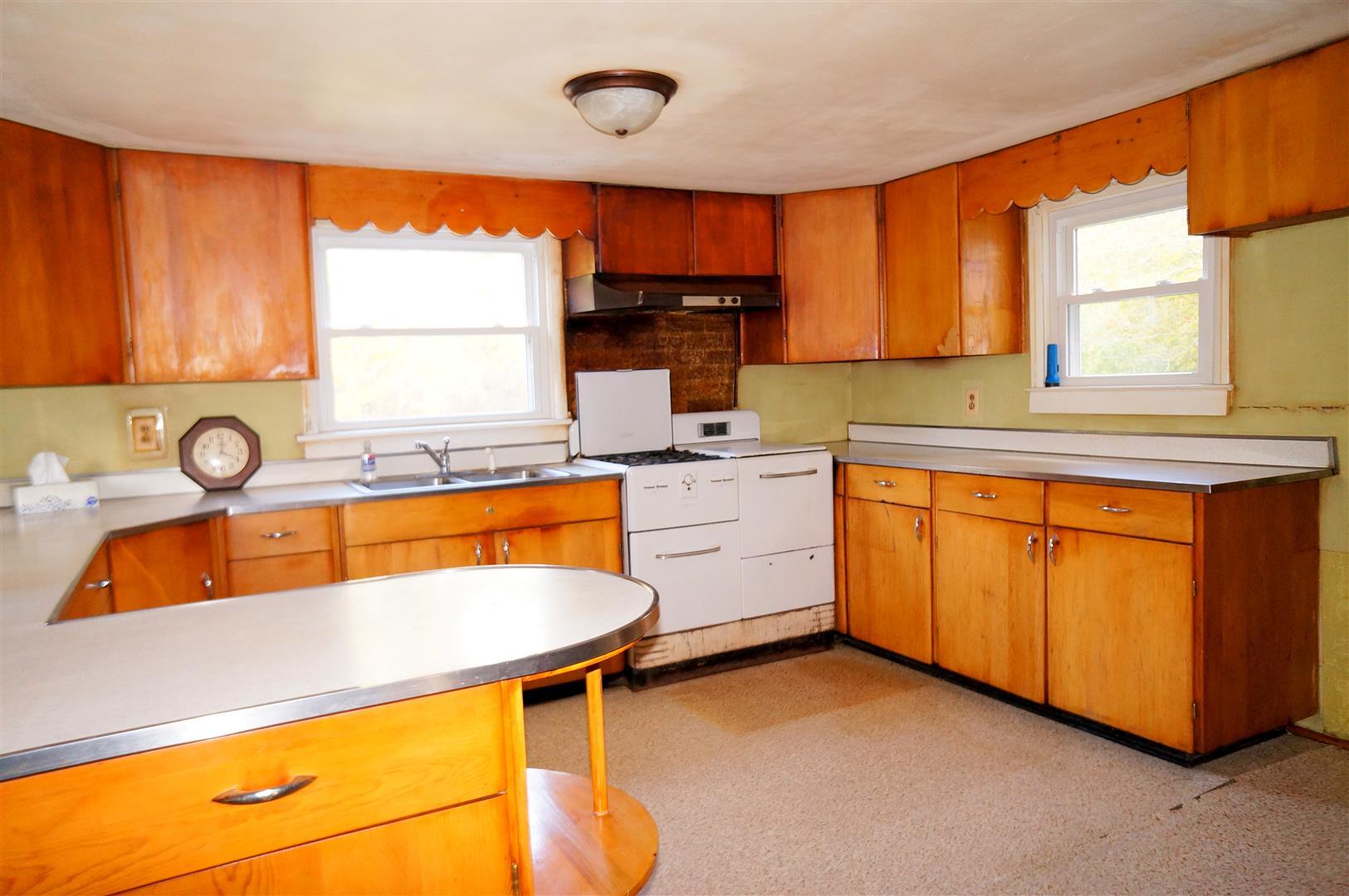 1605 Donnely Road Jackson, MI 49201 - Photo 9 of 32 9
