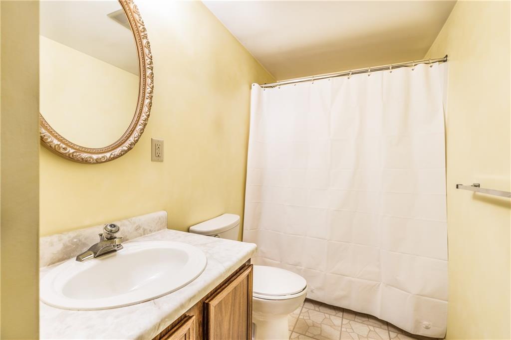 319 Catherine Street McKees Rocks, PA 15136 - Photo 13 of 25