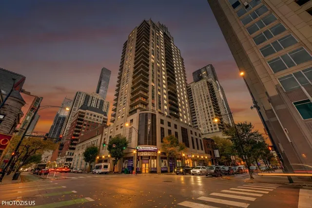 $365,000 | 635 North Dearborn Street, Unit 1403, Chicago, IL 60654