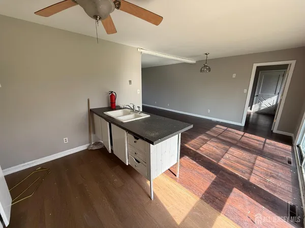 $2,995 | 8 Poe Court, Kendall Park, NJ 08824