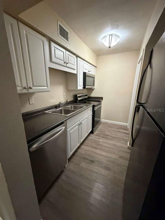 764 Ridenhour Circle, Unit 764 Orlando, FL 32809 - Photo 3 of 10