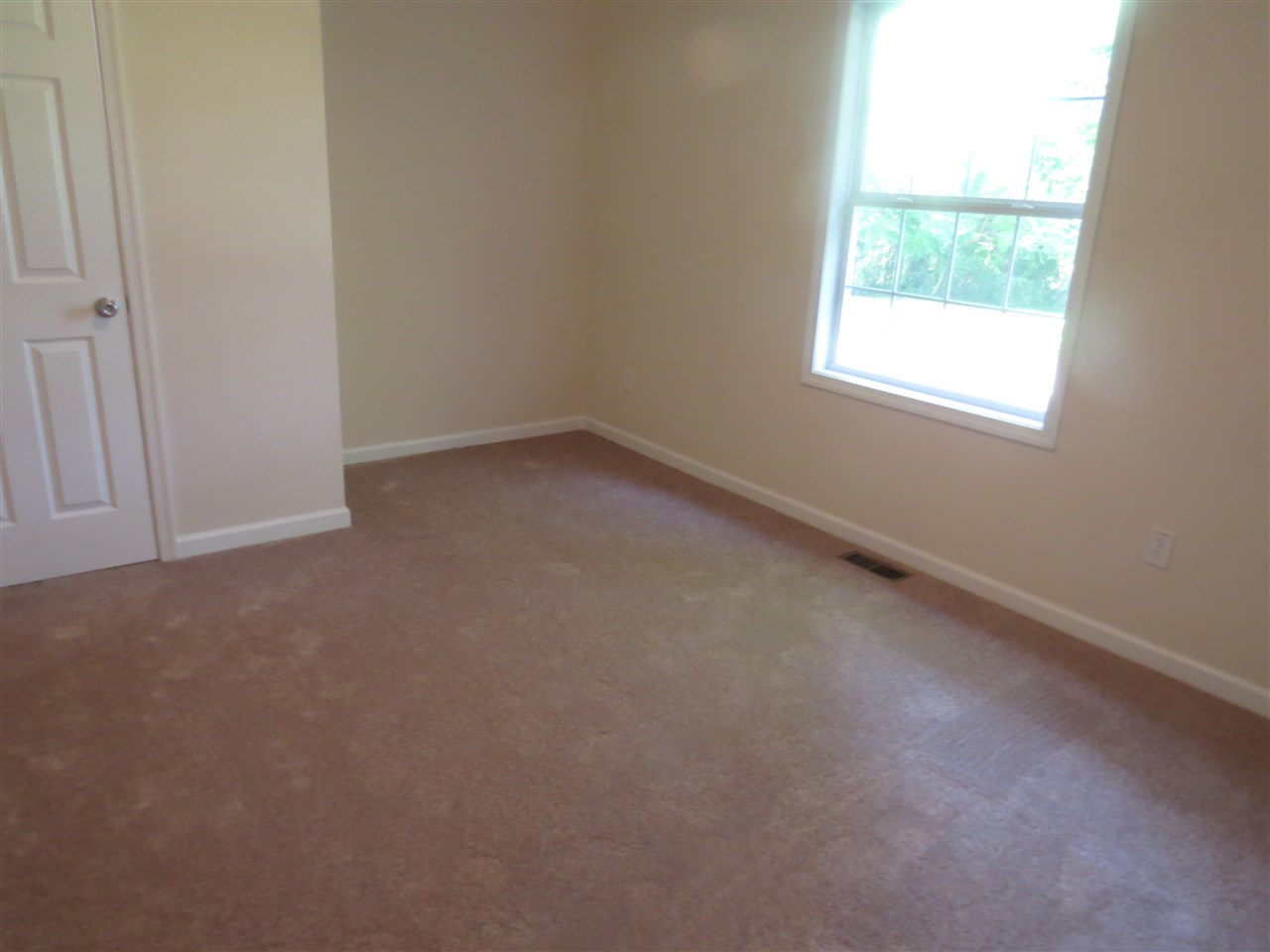 3150 Rolling Road Scottsville, VA 24590 - Photo 12 of 19 Gallery Image 12
