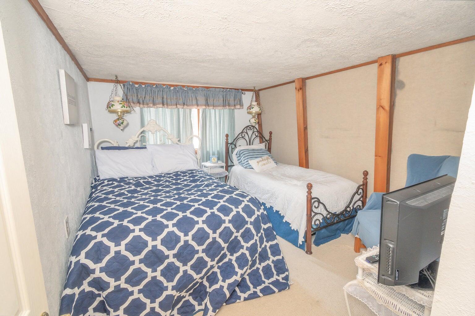 8 Main Street Eustis, ME 04982 - Photo 18 of 25 Bedrooom 4