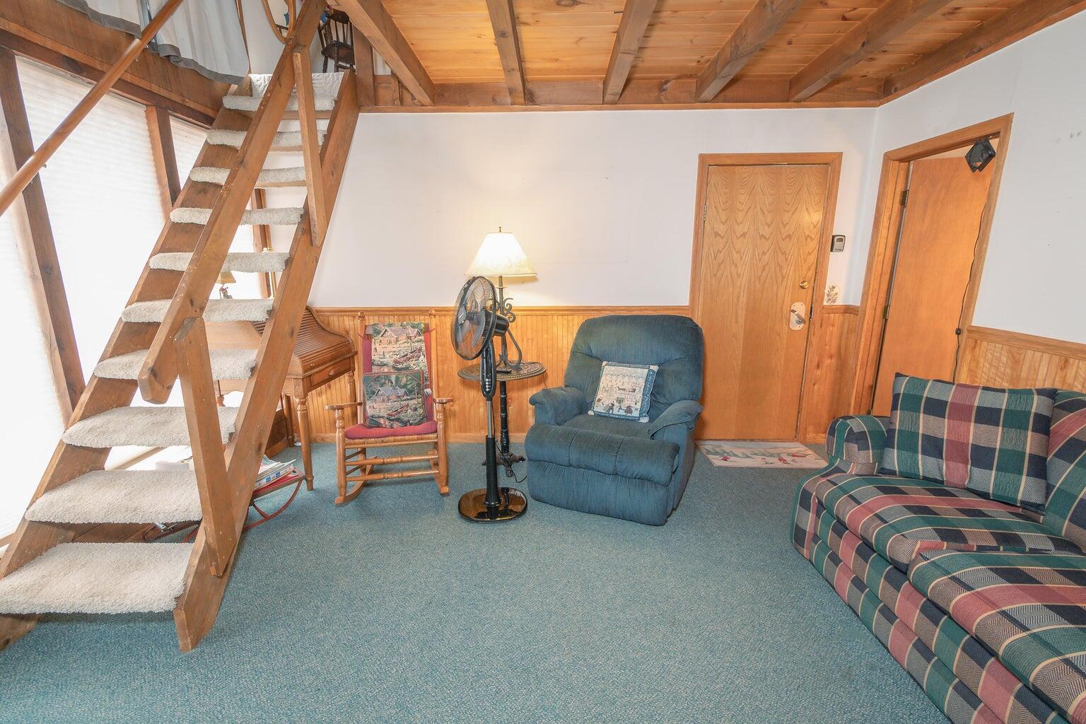 8 Main Street Eustis, ME 04982 - Photo 9 of 25 Den