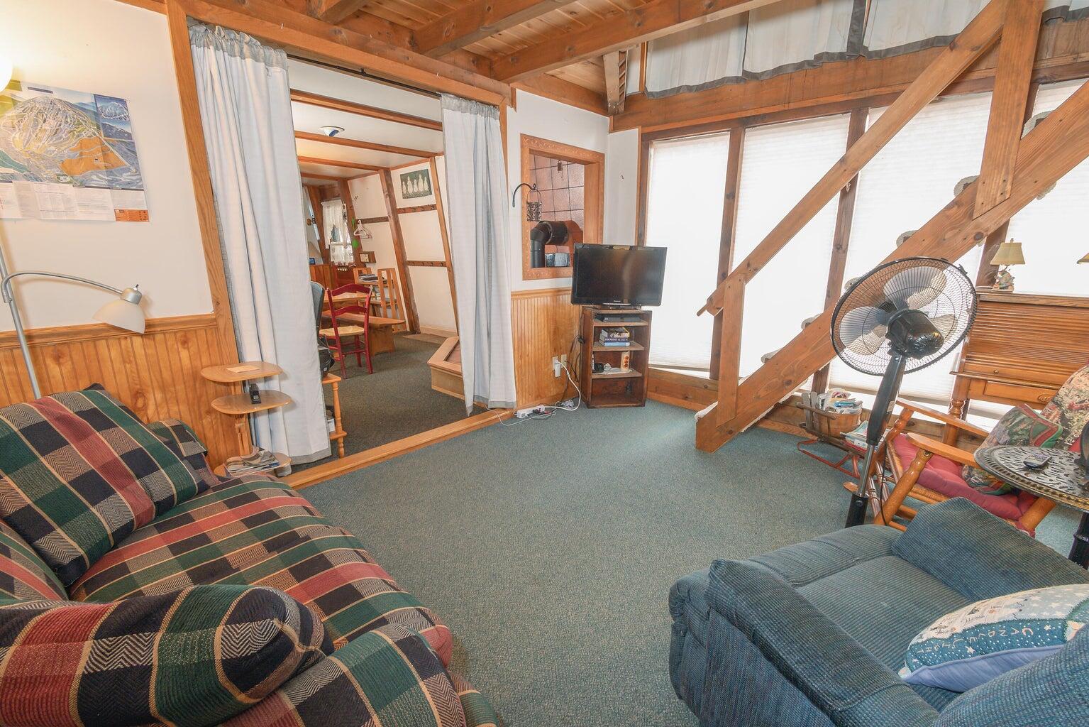 8 Main Street Eustis, ME 04982 - Photo 10 of 25 Den