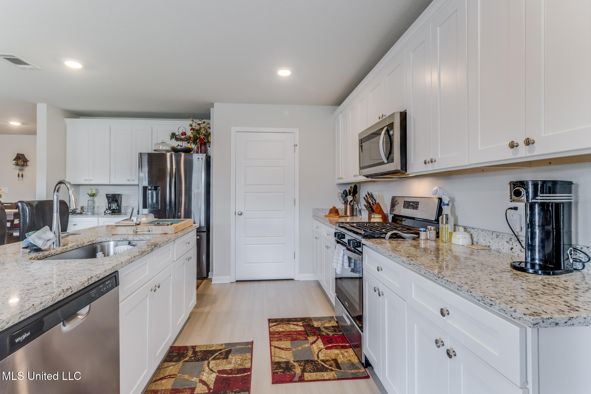 1998 Pettits Lane Long Beach, MS 39560 - Photo 9 of 26 IMG_1978_ENF