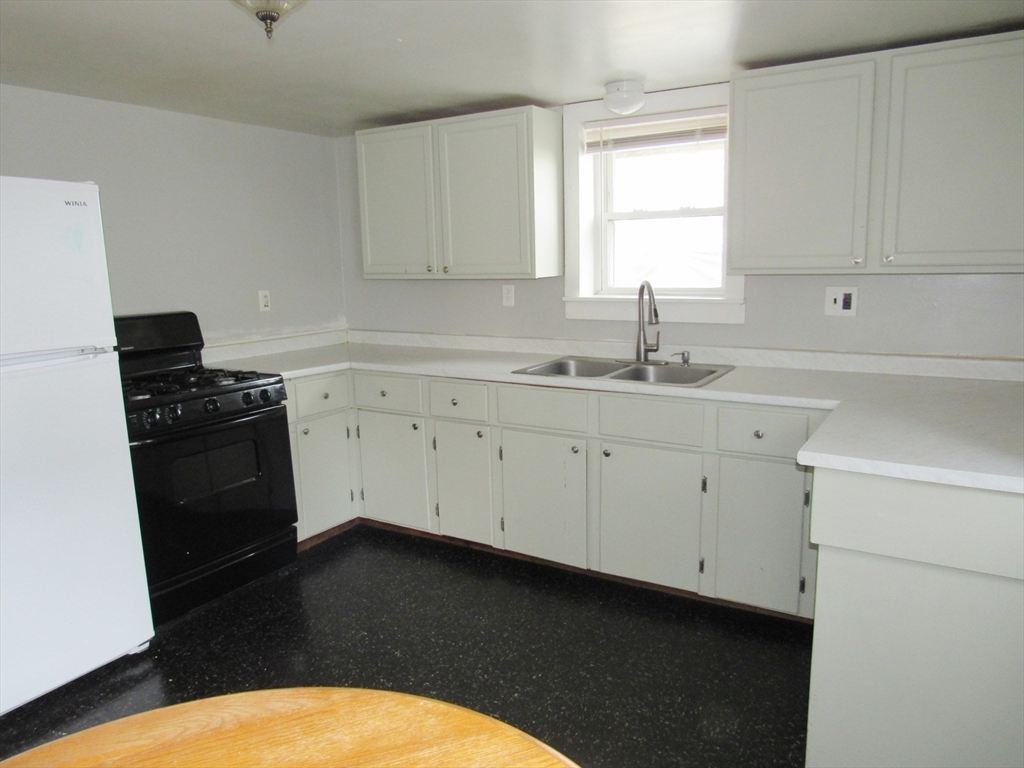 3-5 Howard Street Nashua, NH 03060 - Photo 7 of 28 Gallery Image 7