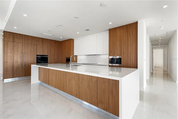 $4,995,000 | 111 Golden Gate, Unit 701, Sarasota, FL 34236