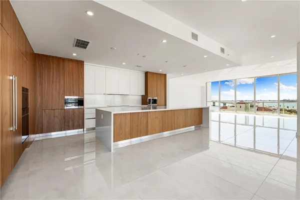$4,995,000 | 111 Golden Gate, Unit 701, Sarasota, FL 34236