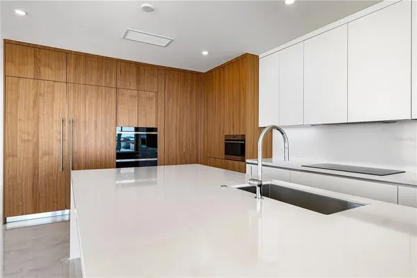 $4,995,000 | 111 Golden Gate, Unit 701, Sarasota, FL 34236