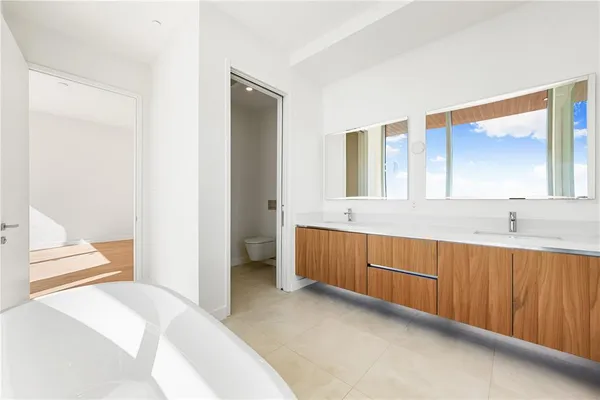 $4,995,000 | 111 Golden Gate, Unit 701, Sarasota, FL 34236