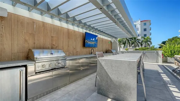 $4,995,000 | 111 Golden Gate, Unit 701, Sarasota, FL 34236