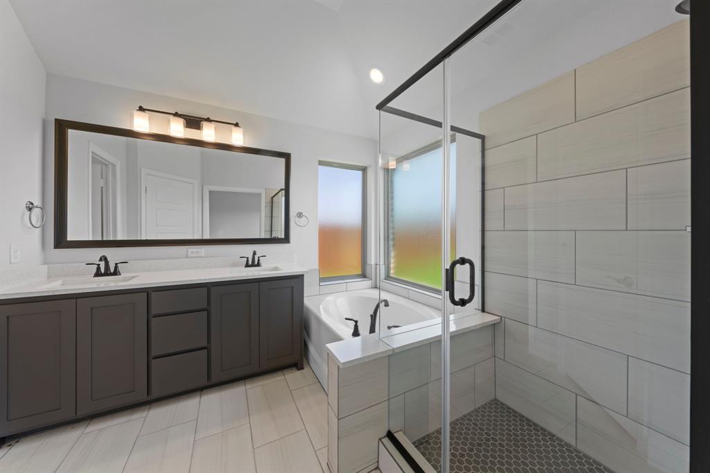 2452 Acacia Road Cleburne, TX 76031 - Photo 24 of 29 Gallery Image 24