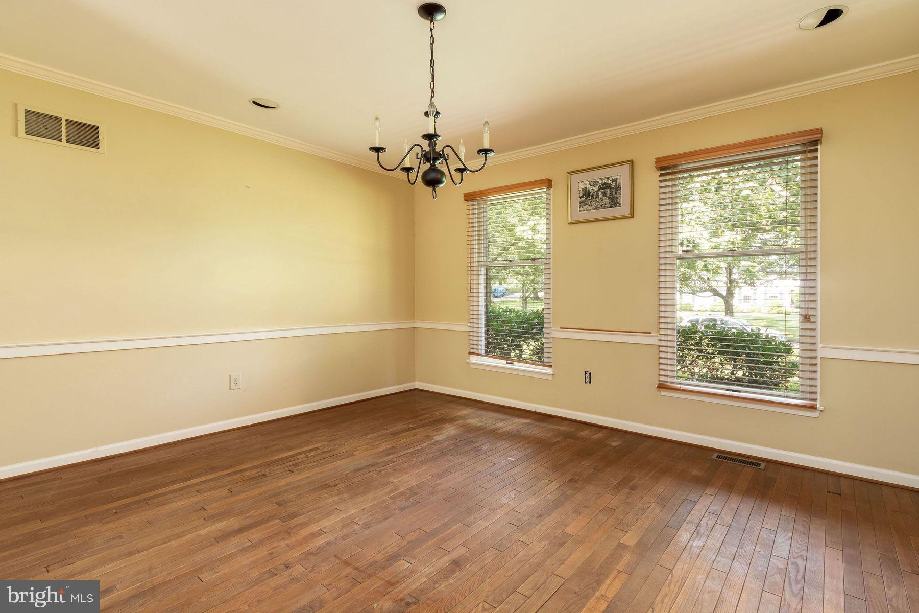 4887 Danielle Drive Doylestown, PA 18902 - Photo 13 of 35