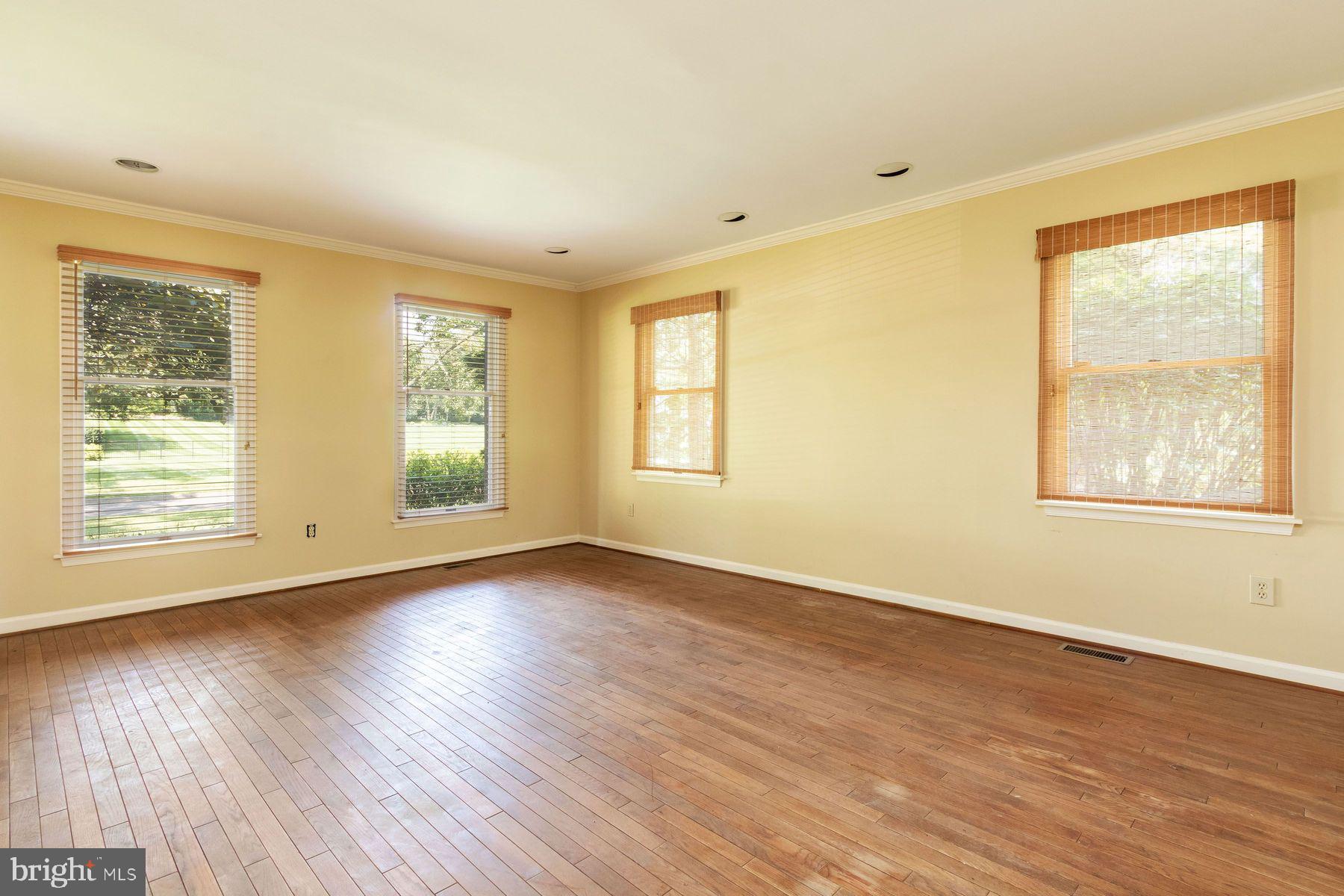 4887 Danielle Drive Doylestown, PA 18902 - Photo 15 of 35