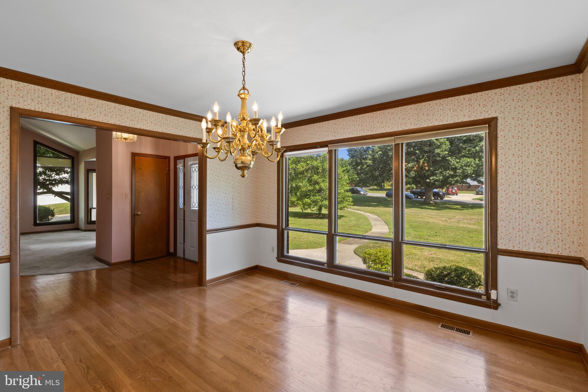 7517 Brooklyn Bridge Road Laurel, MD 20707 - Photo 14 of 41 Hardwood Flooring in the formal dining room