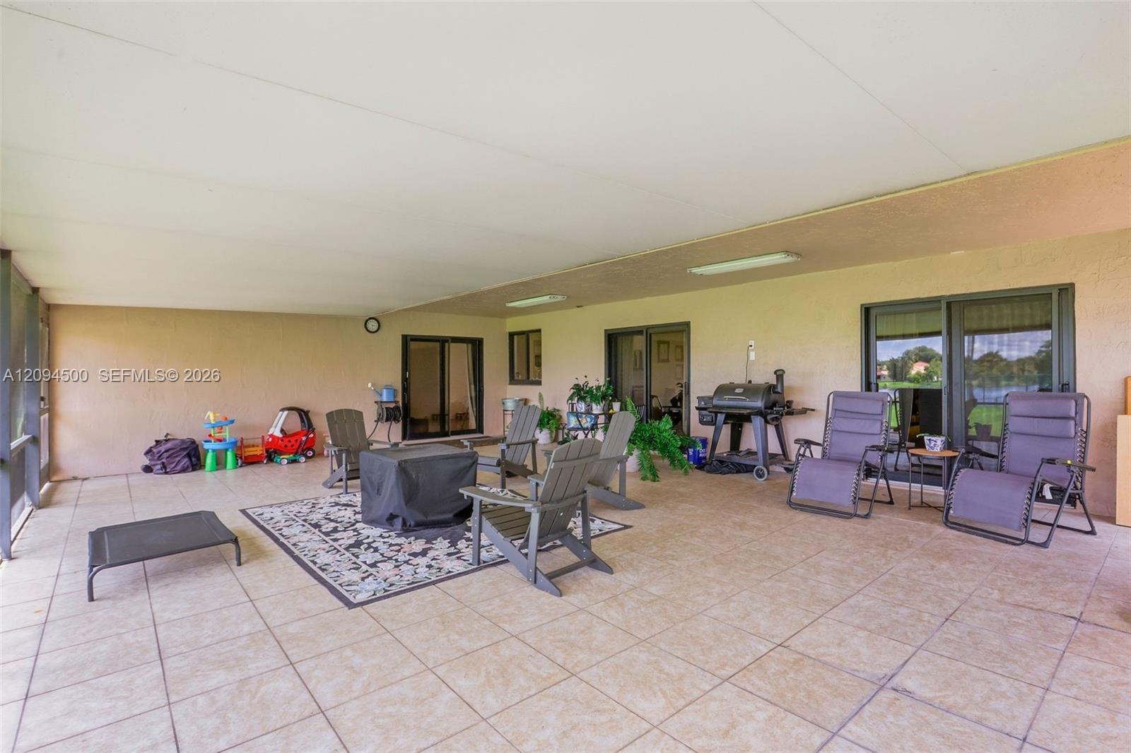 15600 Huntridge Road Davie, FL 33331 - Photo 16 of 45 Gallery Image 16