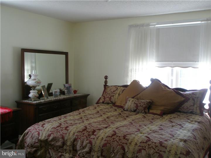 6142 Reach Street Philadelphia, PA 19111 - Photo 14 of 23 Bedroom - Main