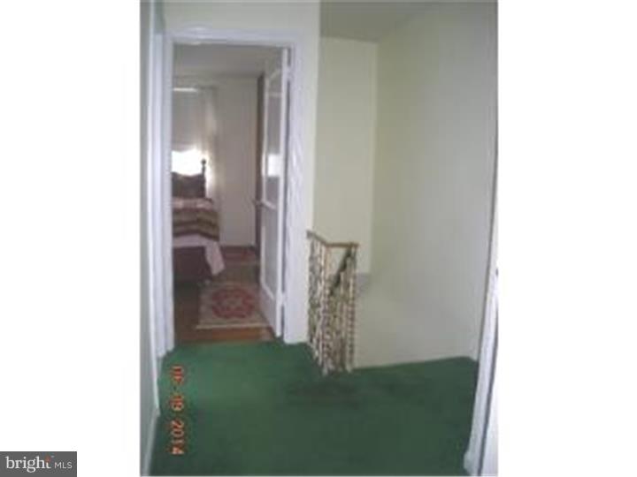 6142 Reach Street Philadelphia, PA 19111 - Photo 17 of 23 Hallway