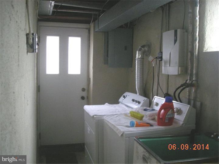 6142 Reach Street Philadelphia, PA 19111 - Photo 18 of 23 Laundry Room