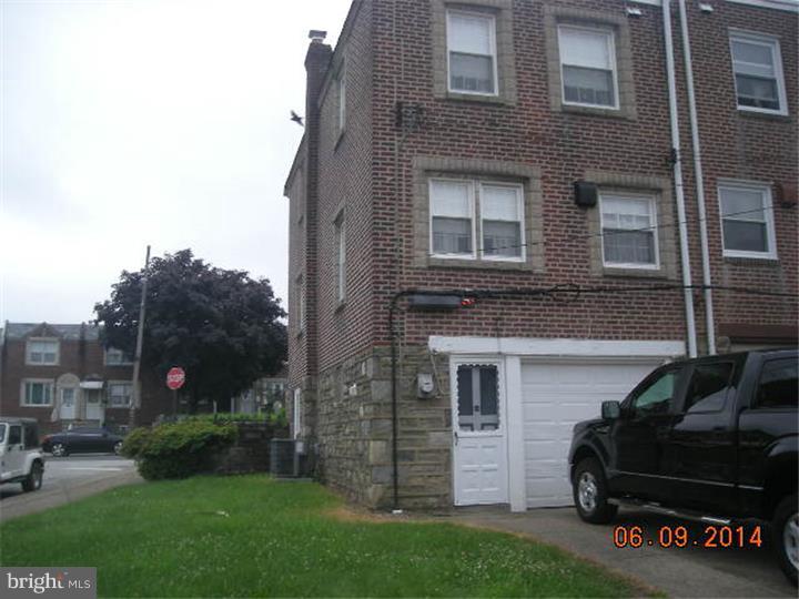 6142 Reach Street Philadelphia, PA 19111 - Photo 19 of 23 Exterior Back