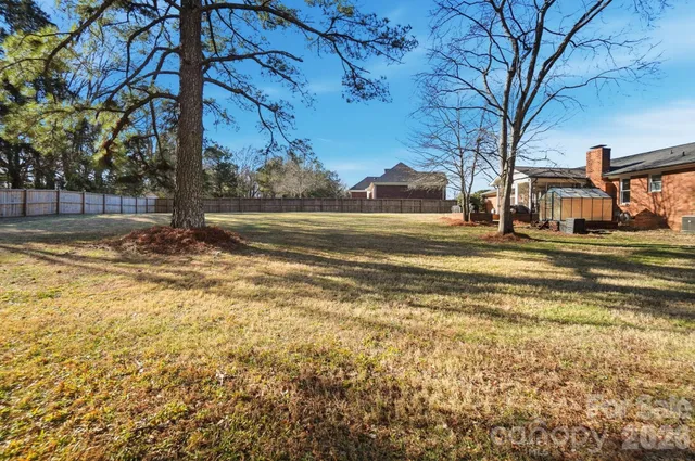 a view of a lake with houses