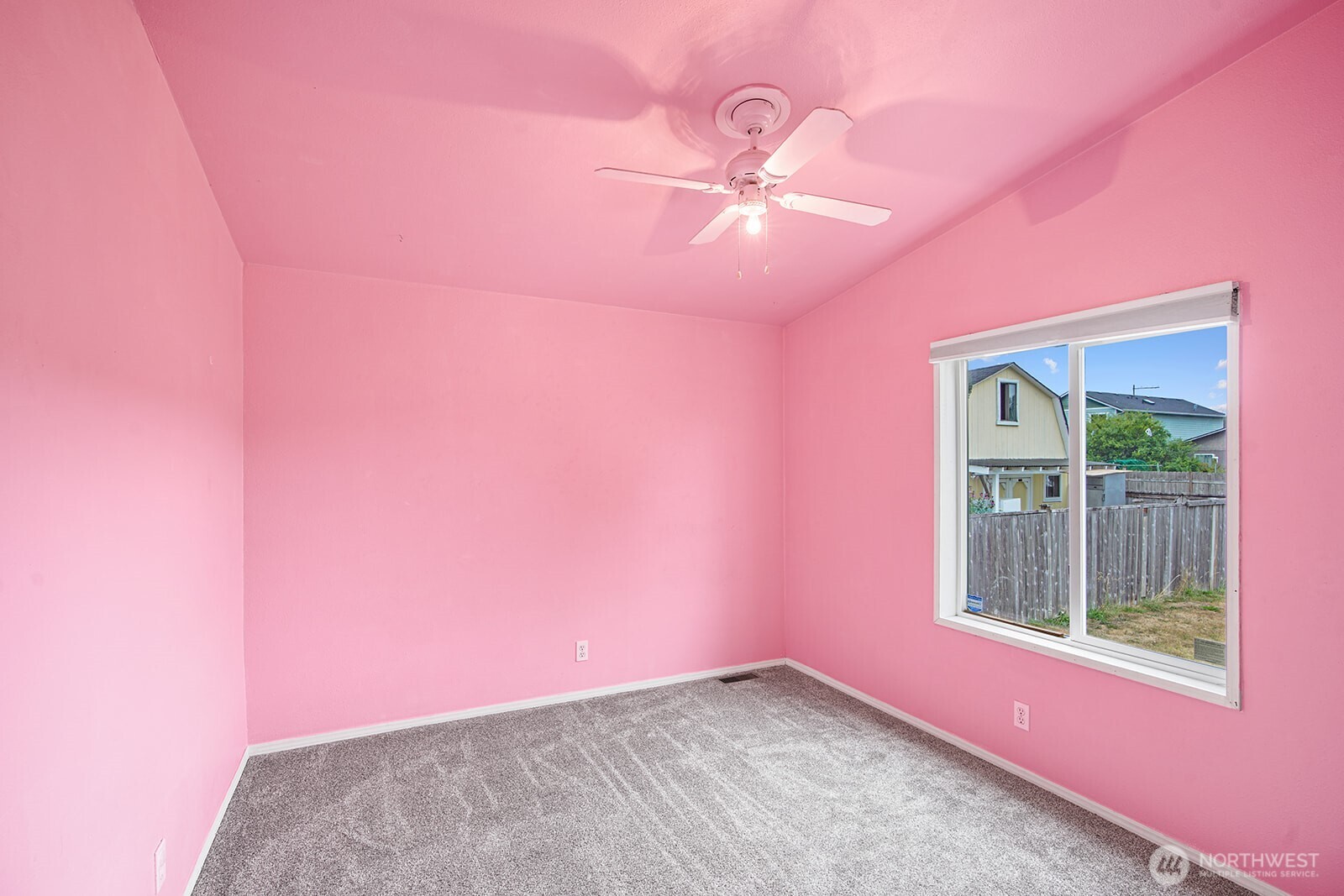 124 South 6th Street McCleary, WA 98557 - Photo 13 of 33 a view of an empty room with a window