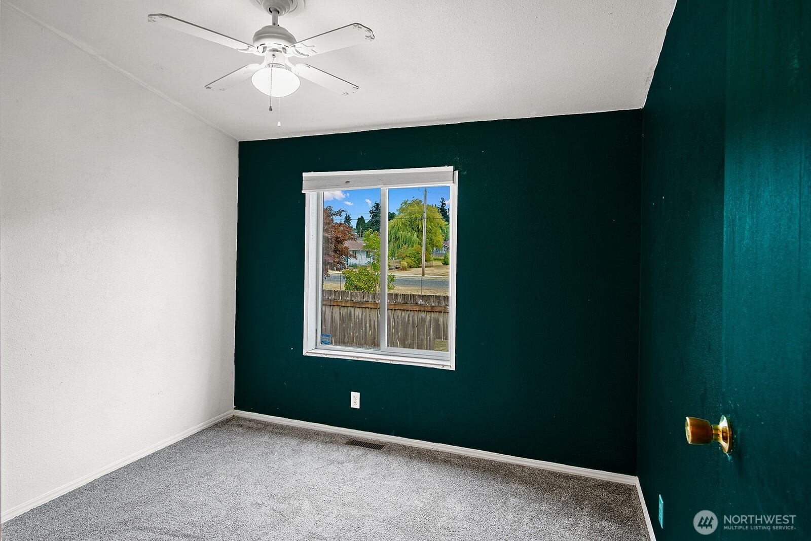 124 South 6th Street McCleary, WA 98557 - Photo 15 of 33 a view of an empty room with a window