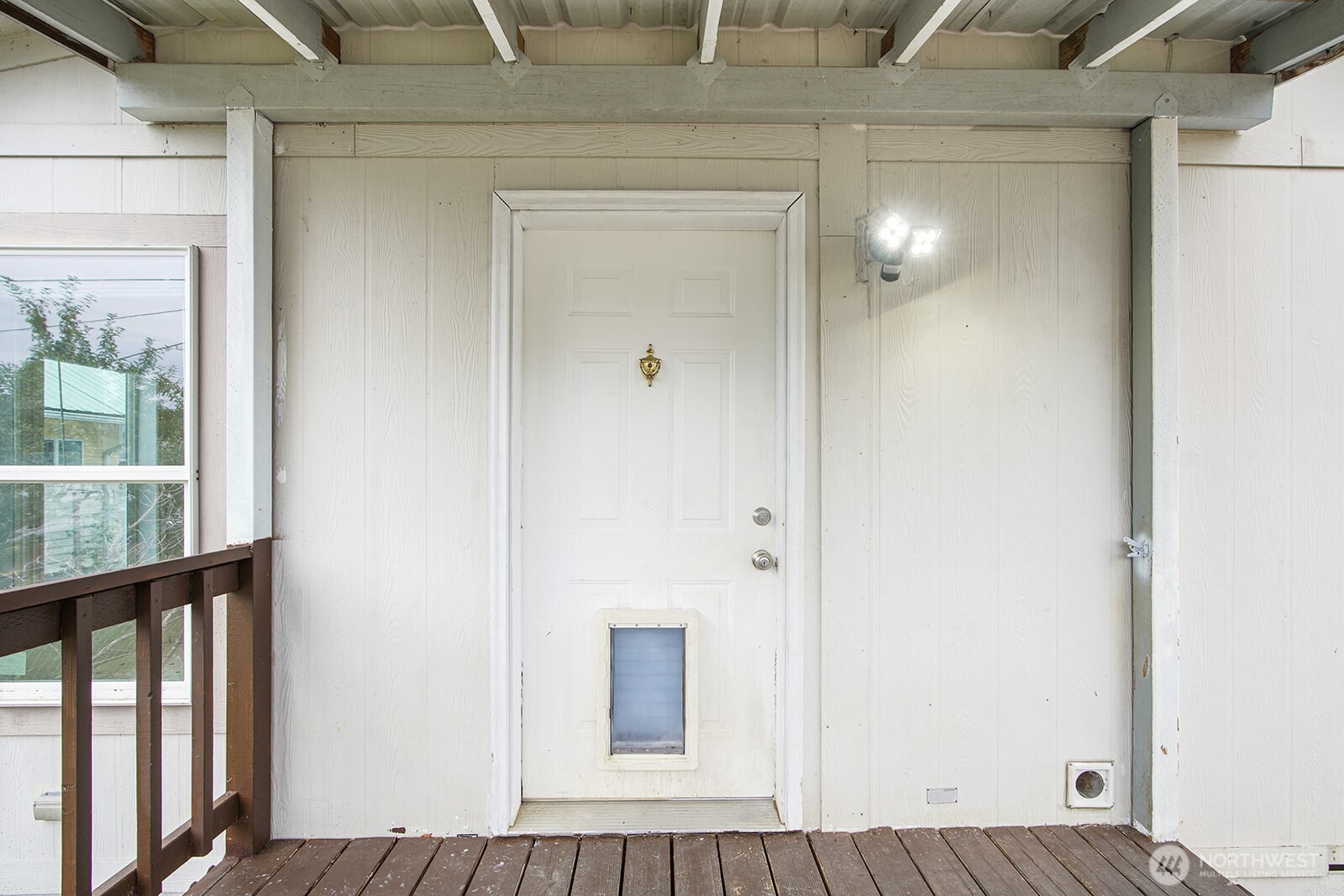 124 South 6th Street McCleary, WA 98557 - Photo 6 of 33 a view of a small space with wooden floor
