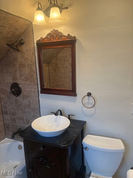 1019 Quilliams Road Cleveland Heights, OH 44121 - Photo 17 of 32 Full bathroom with shower / bathtub combination and vanity