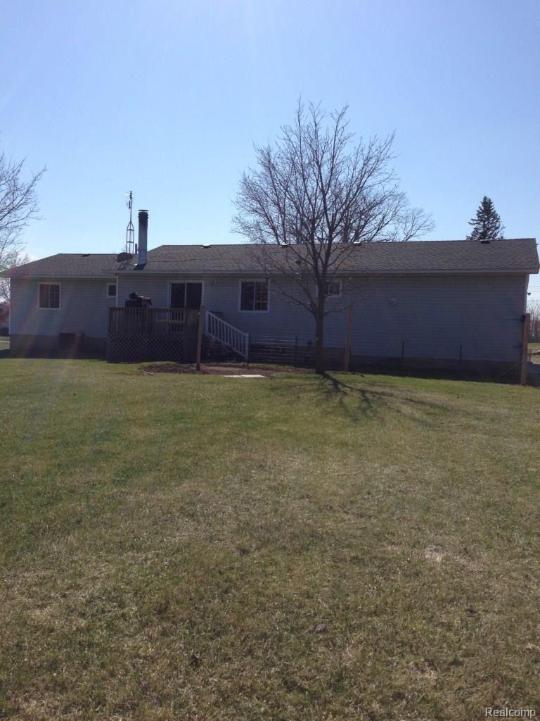 4124 North Henderson Road Davison, MI 48423 - Photo 17 of 25 Back of home