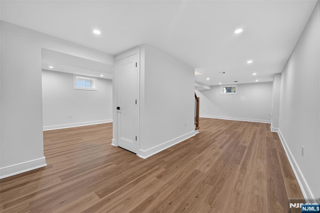 85 Oliver Road Paramus, NJ 07652 - Photo 39 of 40 Gallery Image 39