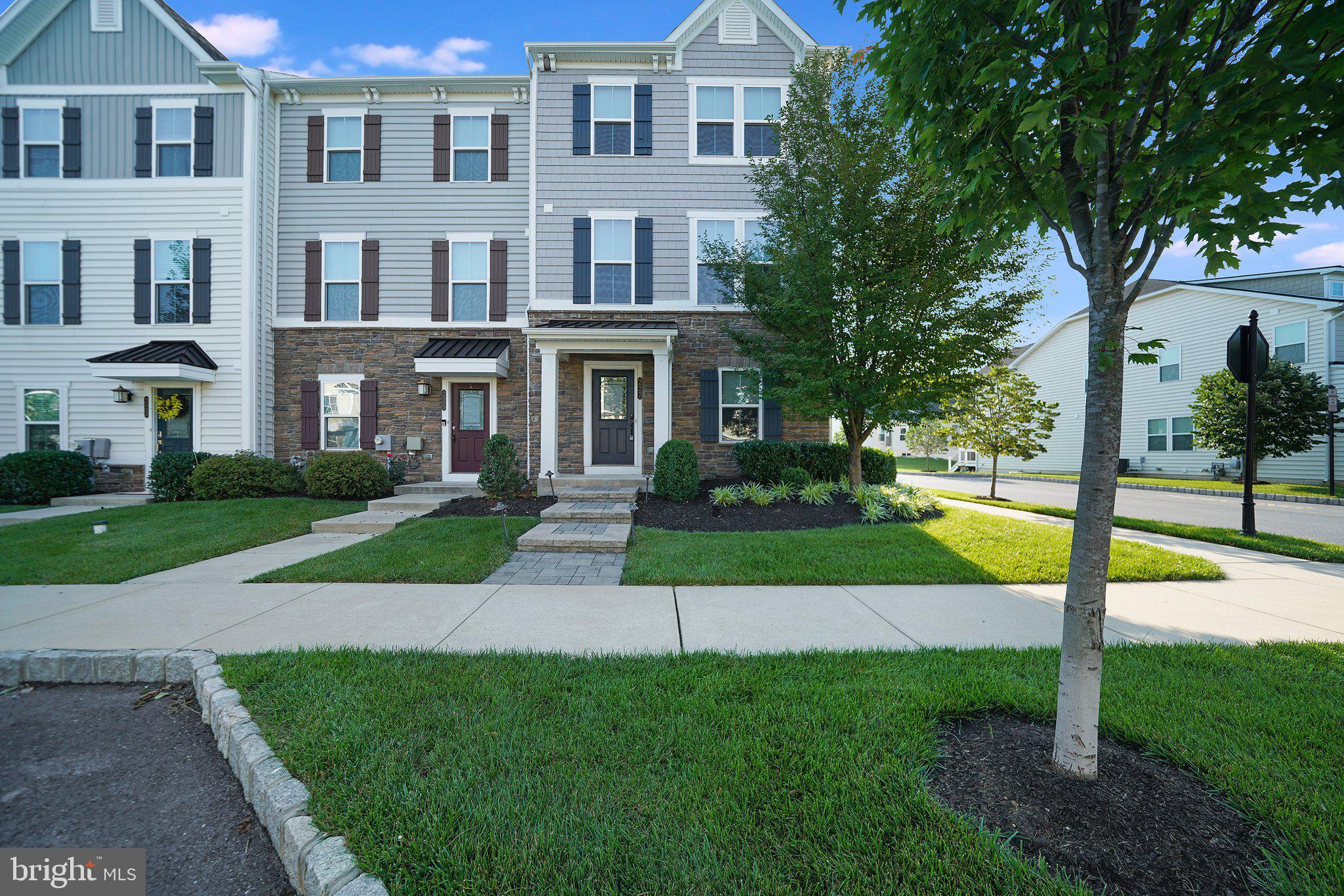 227 Quarry Point Road Malvern, PA 19355 - Photo 1 of 35 Gallery Image 1