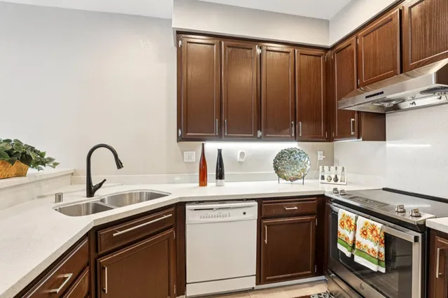 $668,000 | 11 Bonny Doone, Hercules, CA 94547