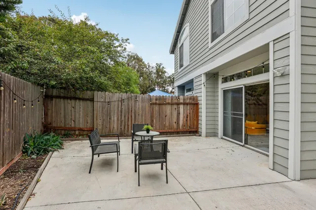 $668,000 | 11 Bonny Doone, Hercules, CA 94547