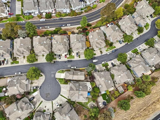 $668,000 | 11 Bonny Doone, Hercules, CA 94547