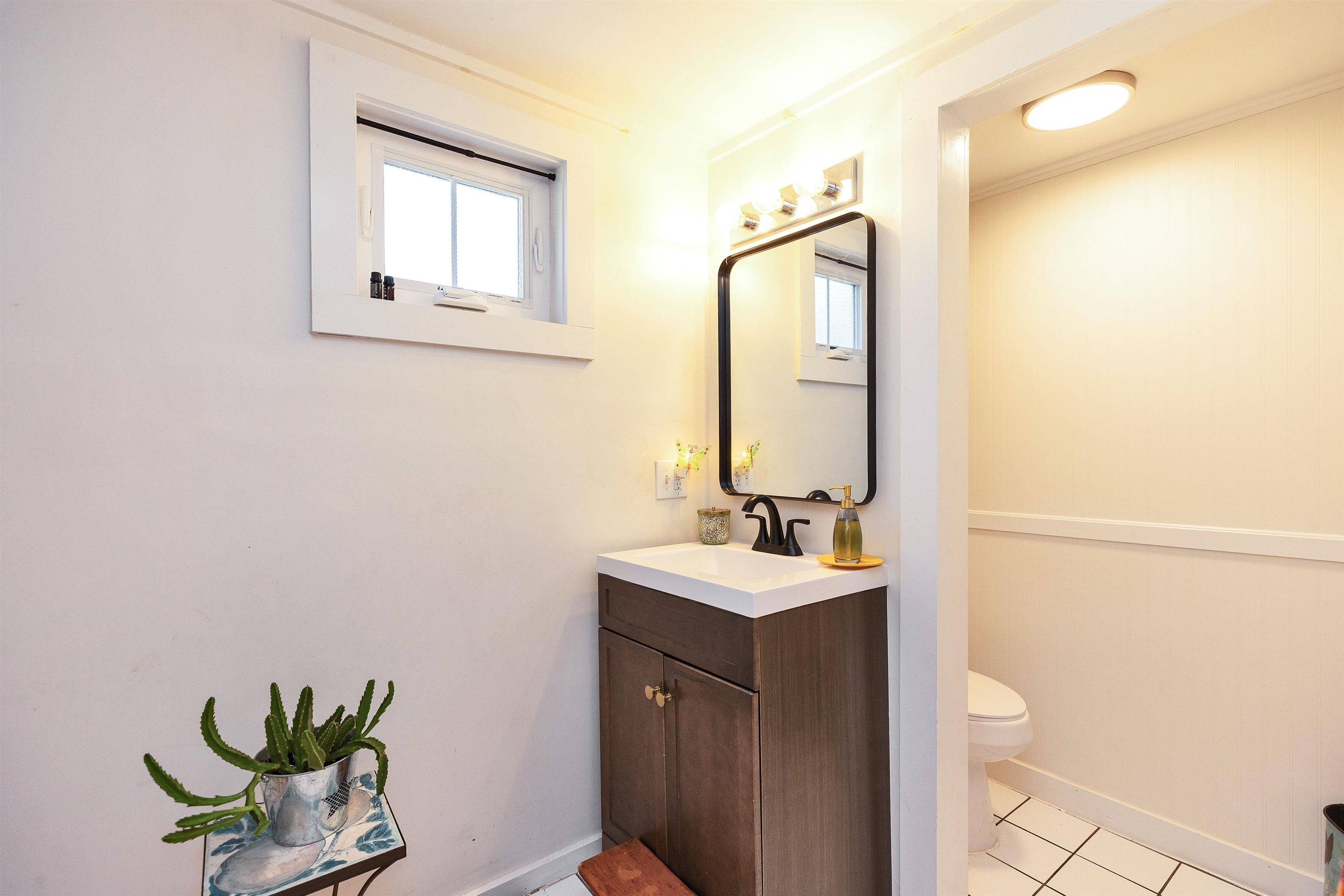 261 North Main Street Franklin, NH 03235 - Photo 12 of 29