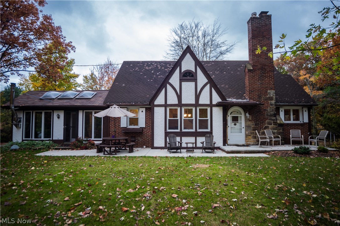 8440 West Pleasant Valley Road Cleveland, OH 44130 - Photo 1 of 22 Gallery Image 1