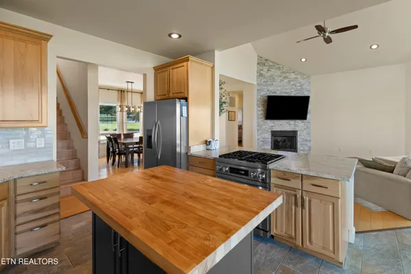 $1,790,000 | 2225 Ted Moore Road, Dandridge, TN 37725