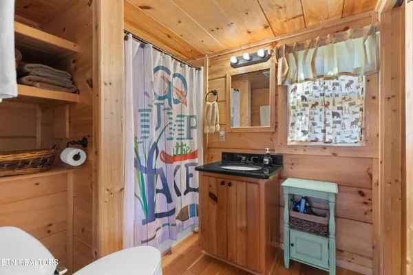 $1,790,000 | 2225 Ted Moore Road, Dandridge, TN 37725
