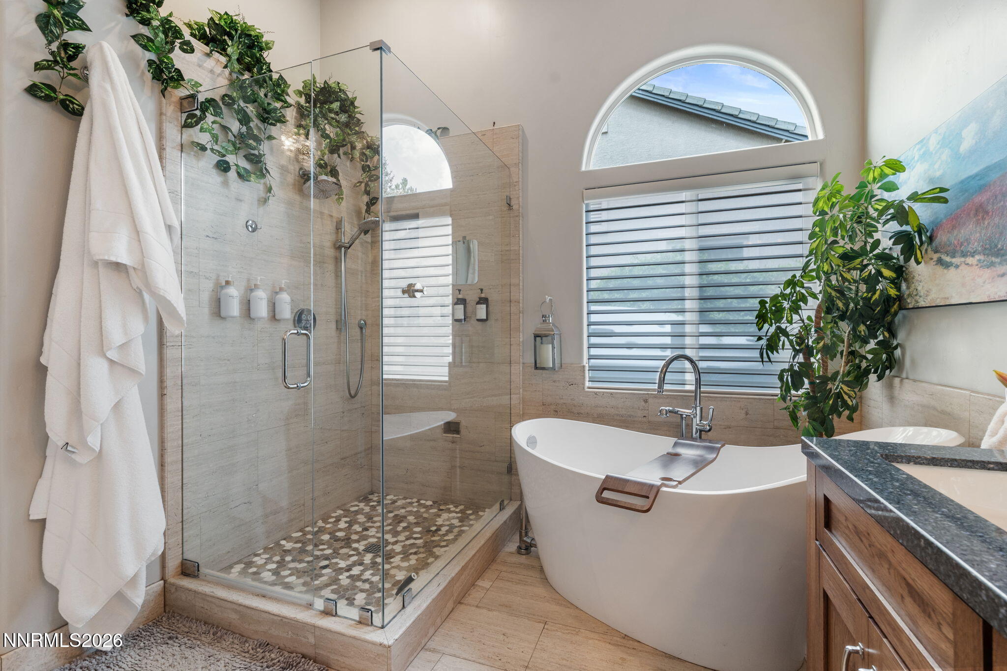 2445 Sand Wedge Lane Reno, NV 89523 - Photo 10 of 41 Primary Bath