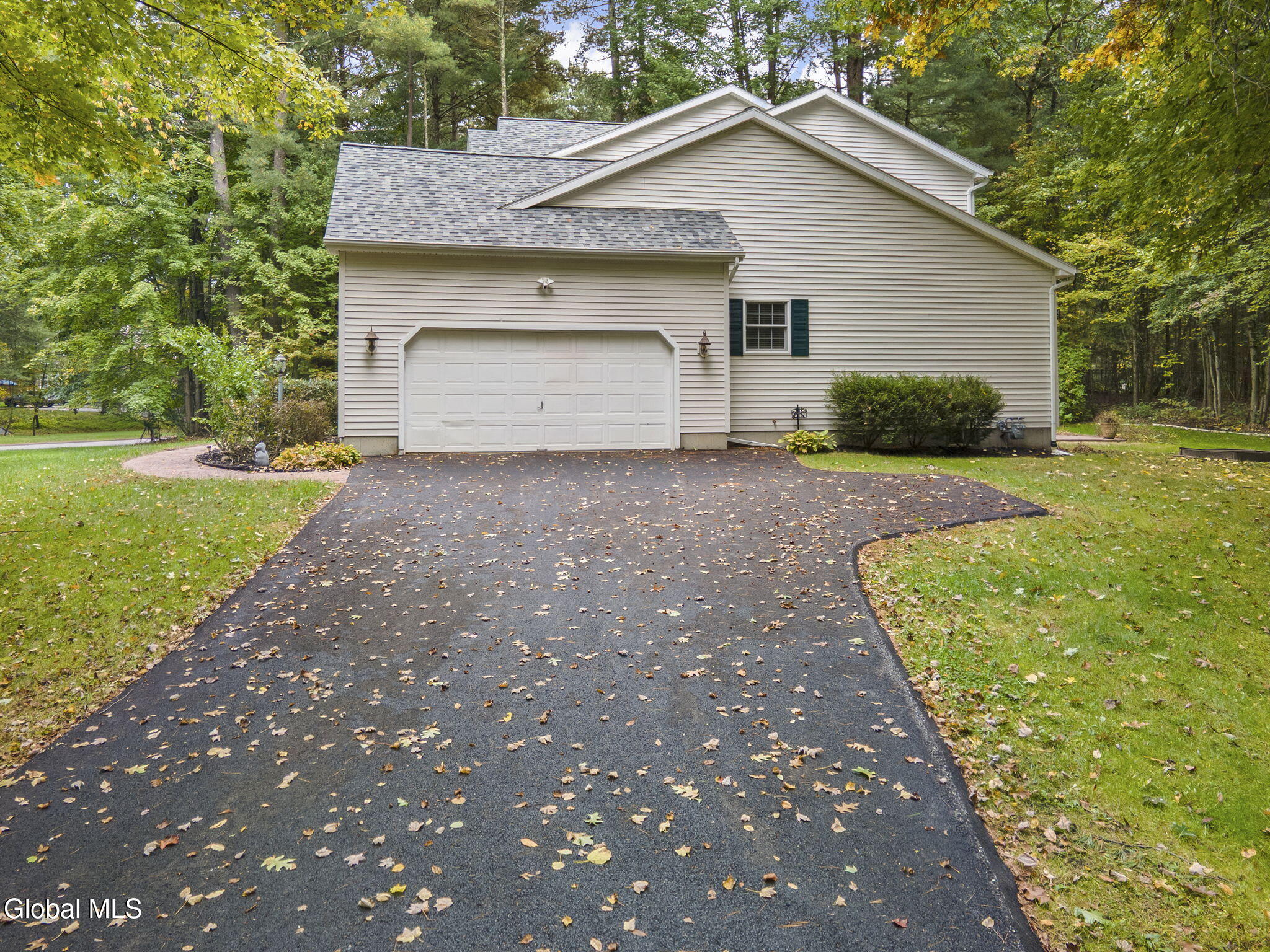 2 Huntington Court Saratoga Springs, NY 12866 - Photo 58 of 70 58-2HuntingtonCt_058