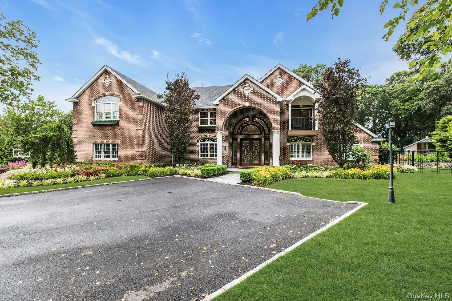 135 Round Swamp Road Huntington, NY 11743 - Photo 1 of 50