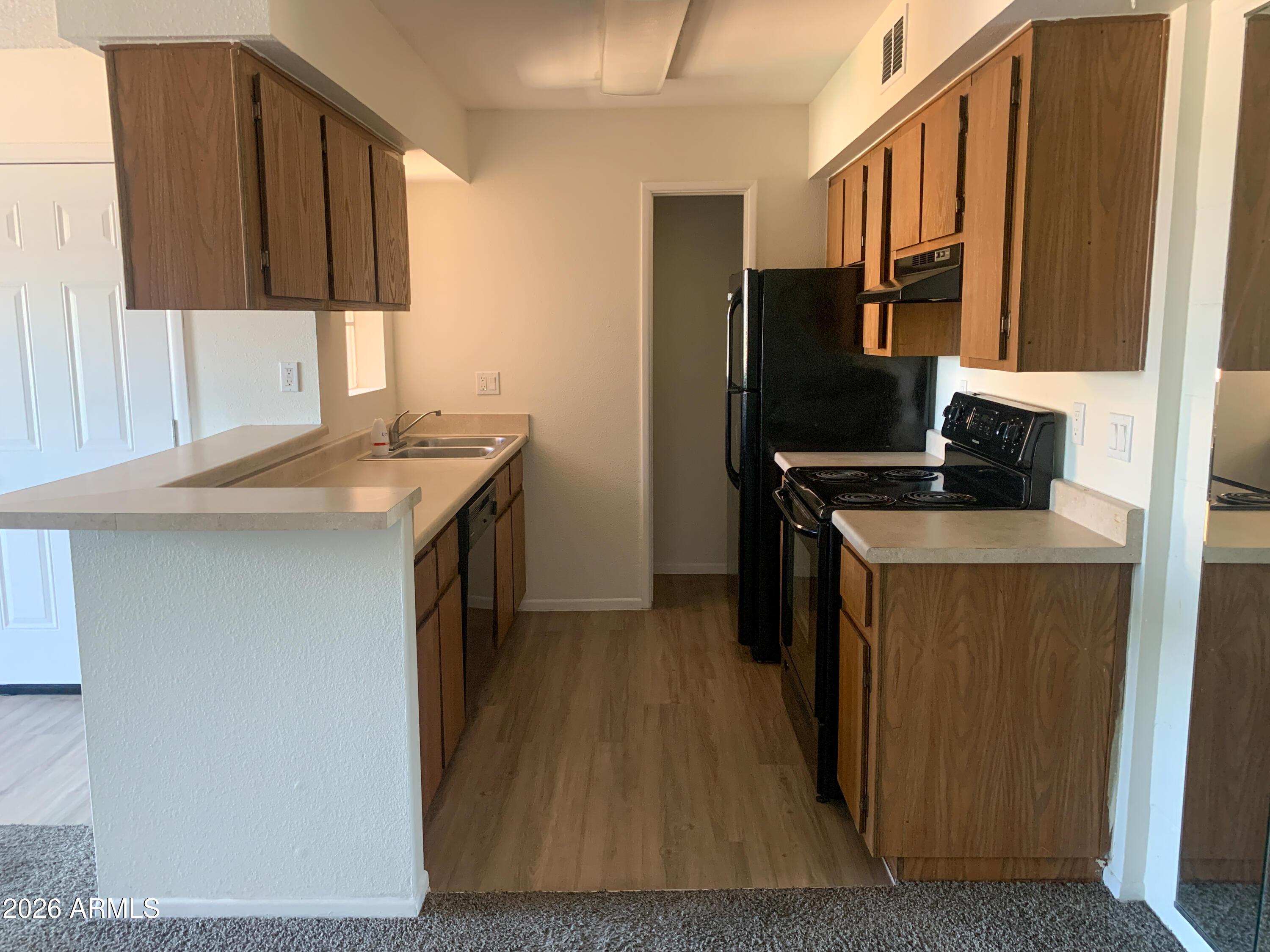 2625 East Indian School Road, Unit 226 Phoenix, AZ 85016 - Photo 6 of 29 IMG_1423