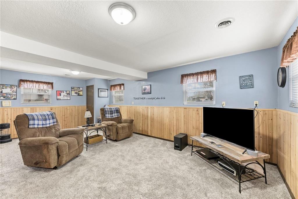 213 Beech Street Colony, KS 66015 - Photo 23 of 67