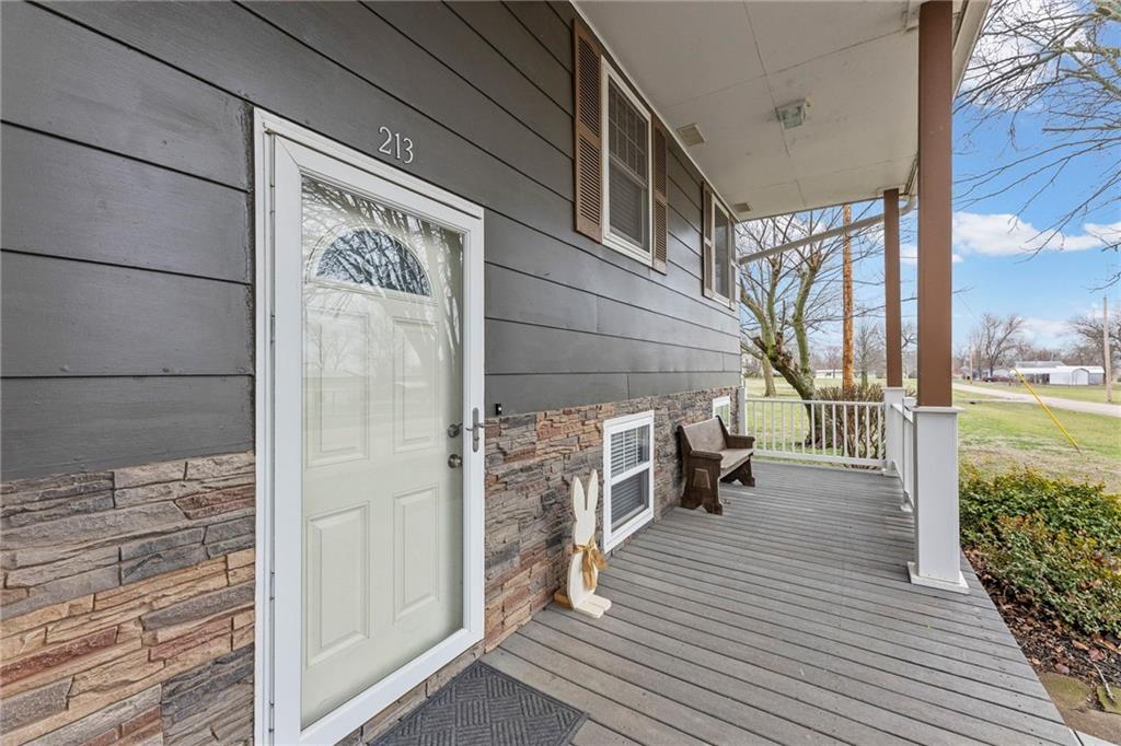 213 Beech Street Colony, KS 66015 - Photo 3 of 67